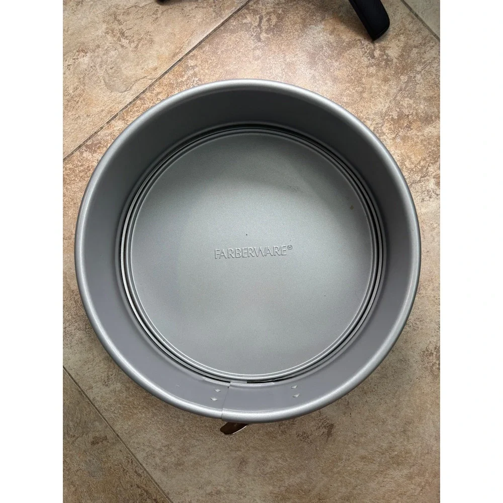 Farberware 9 Inch Nonstick Springform Pan Set Gray and Black Bakeware 2pc